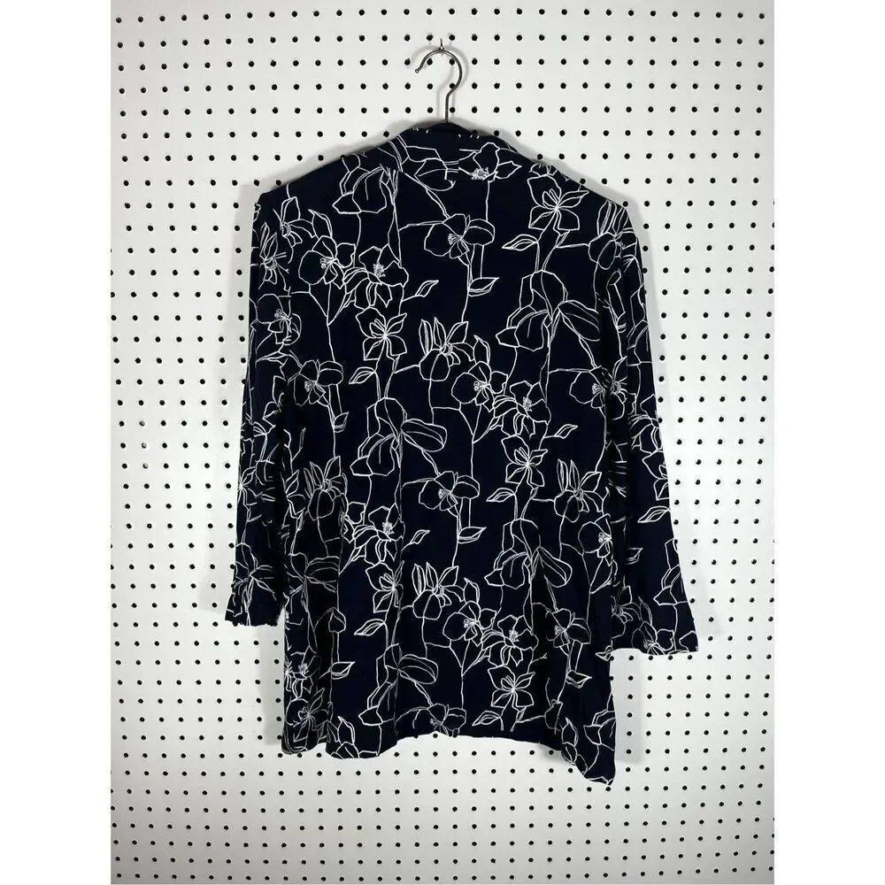 Chicos floral blouse size XL - Picture 2 of 4